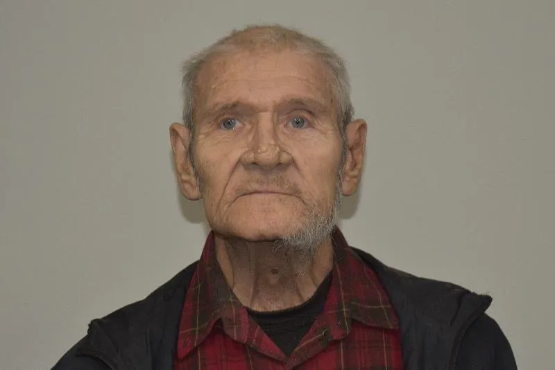 Registry photo of Eddie Lafayette Carrier