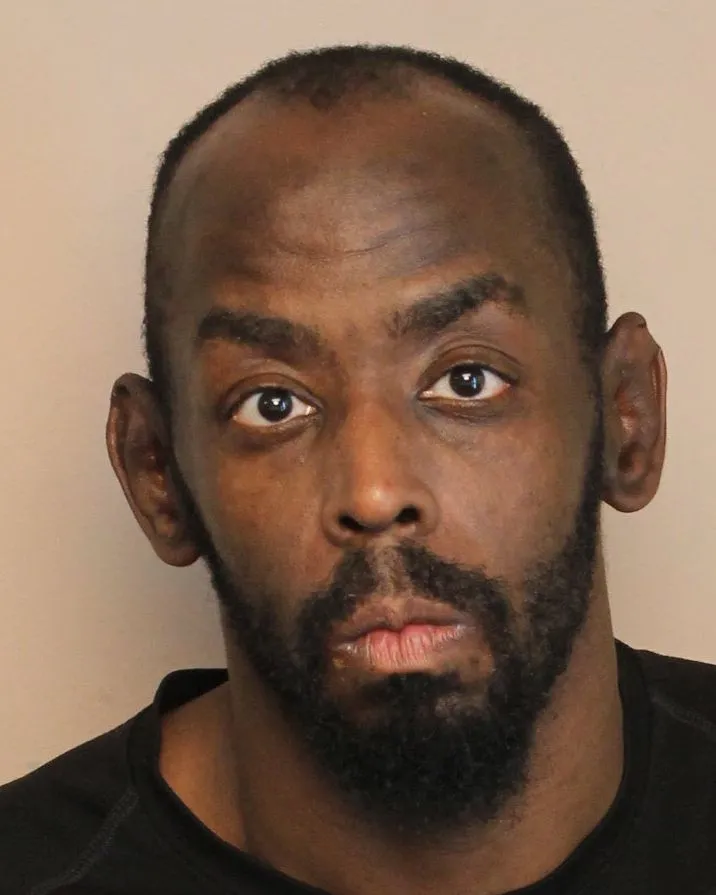 Registry photo of Edward Neal Ehonova