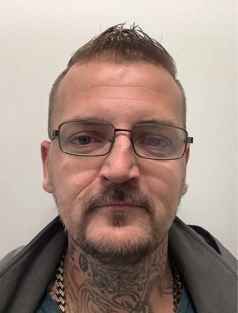 Registry photo of Bruce Edward Olson