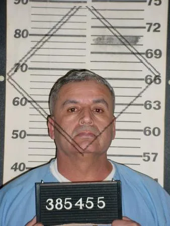 Registry photo of Vincente Olvera Martinez