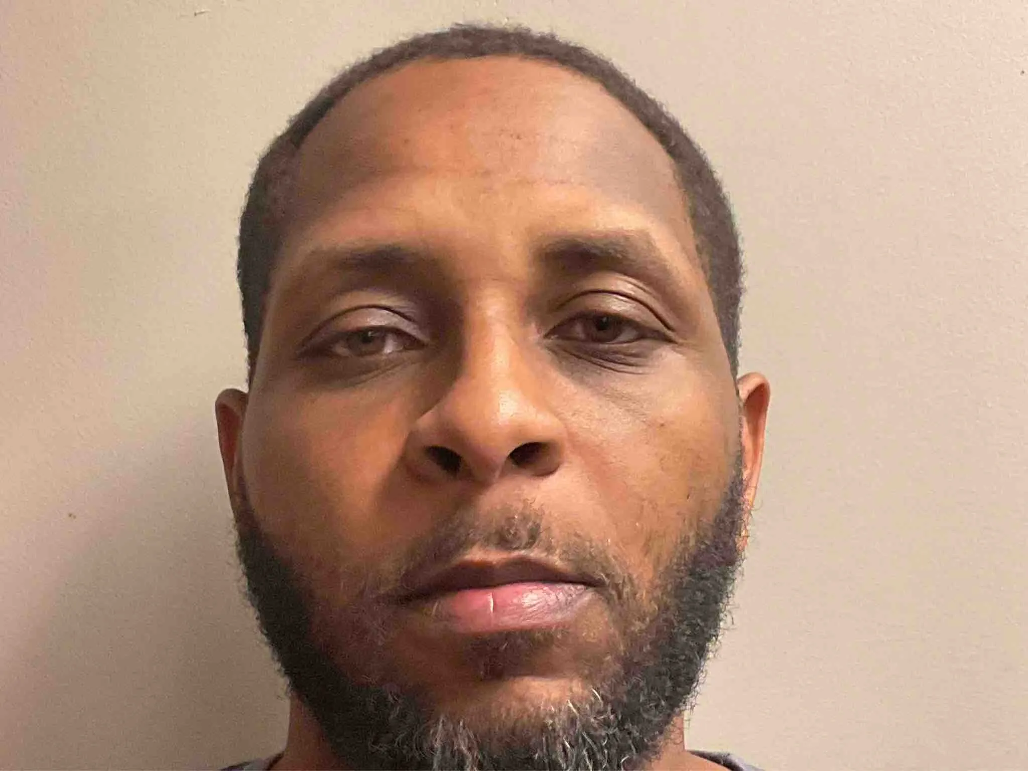 Registry photo of James Elliott