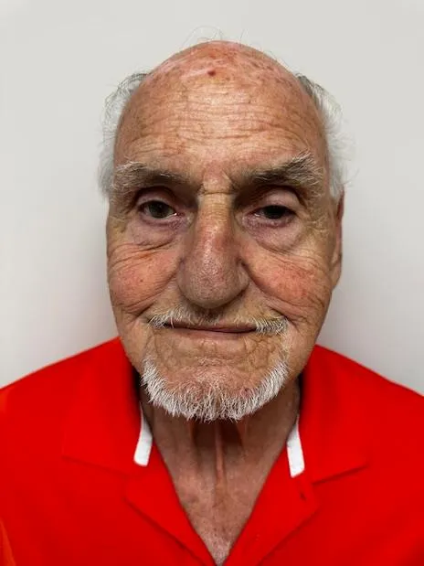 Registry photo of Edward Hughes