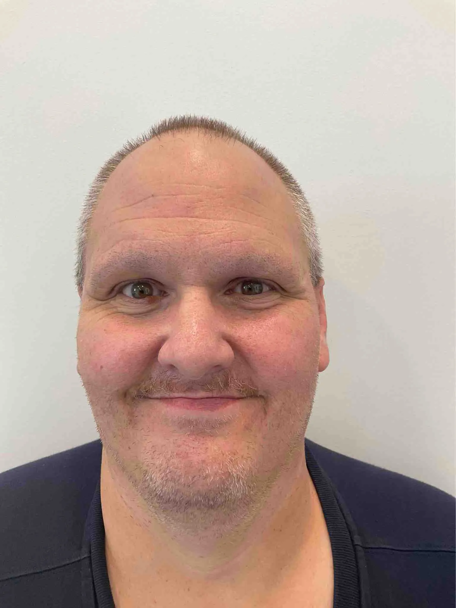 Registry photo of Lloyd Edgar Cooper