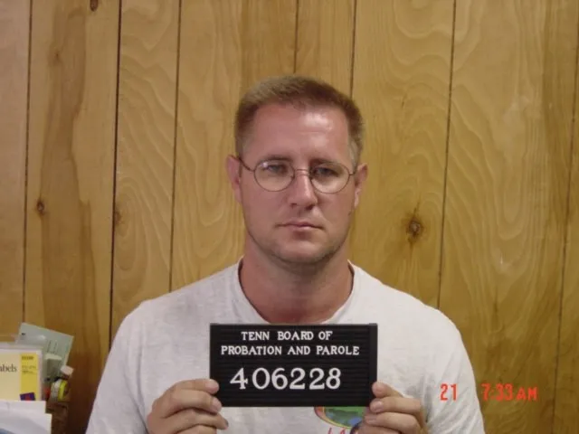 Registry photo of Travis Allen Burris
