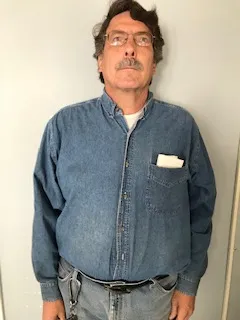 Registry photo of Dennis Wesley Booth