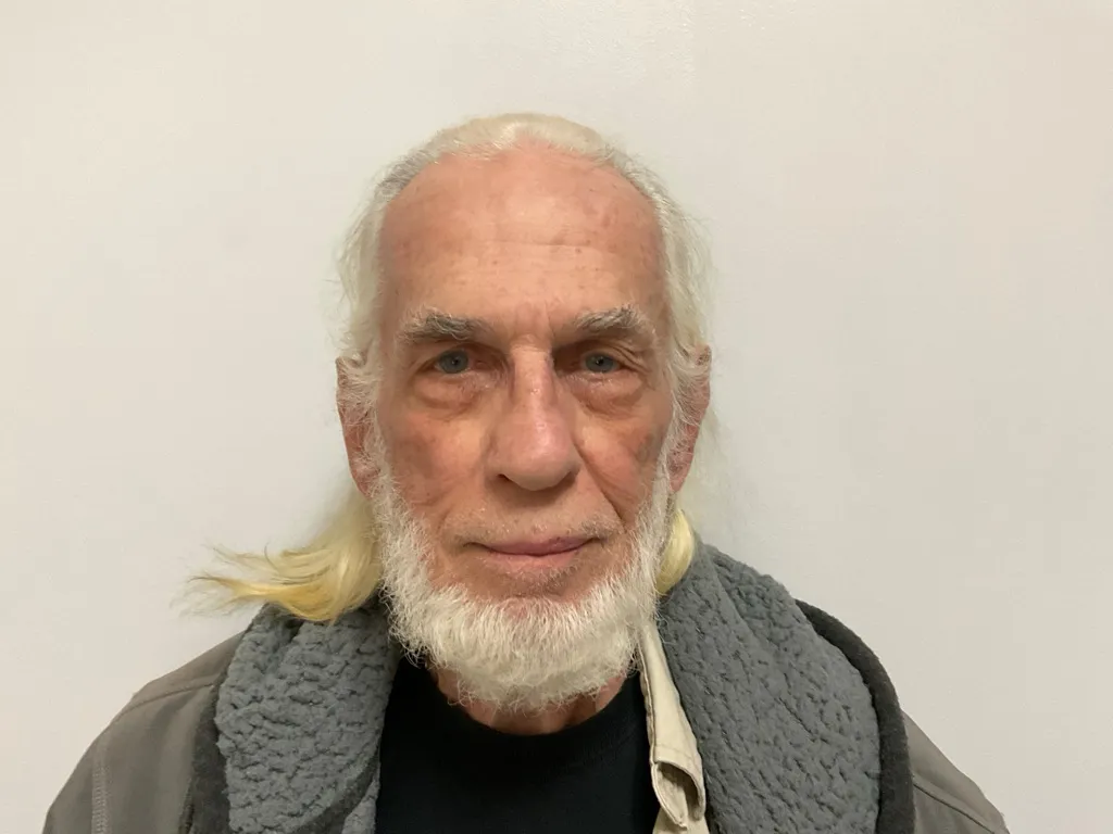 Registry photo of Robert Thomas Taylor