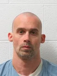 Registry photo of Joseph L Slusher