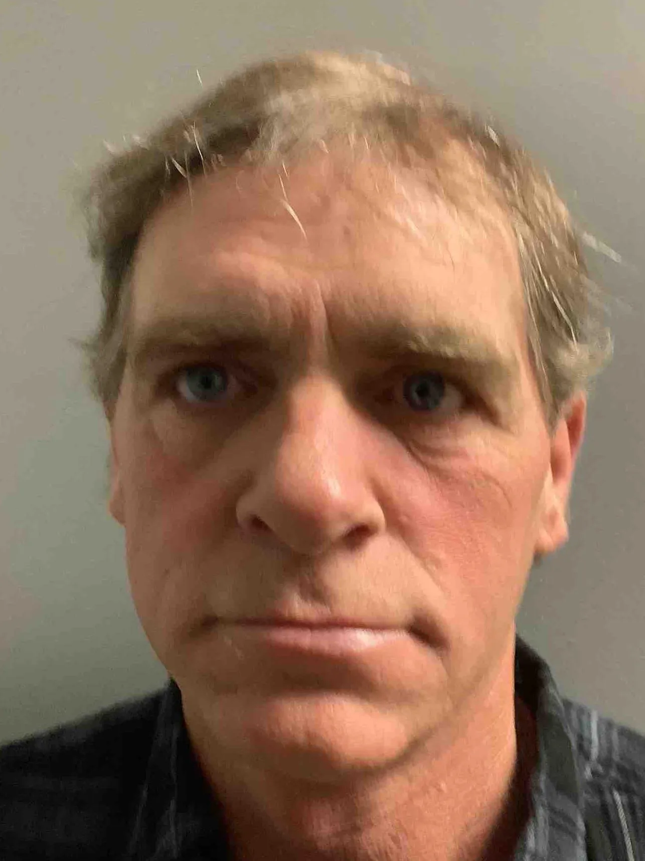 Registry photo of Robert L Bierly