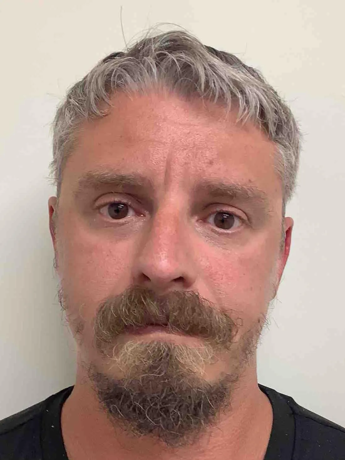 Registry photo of Dustin David Amonette