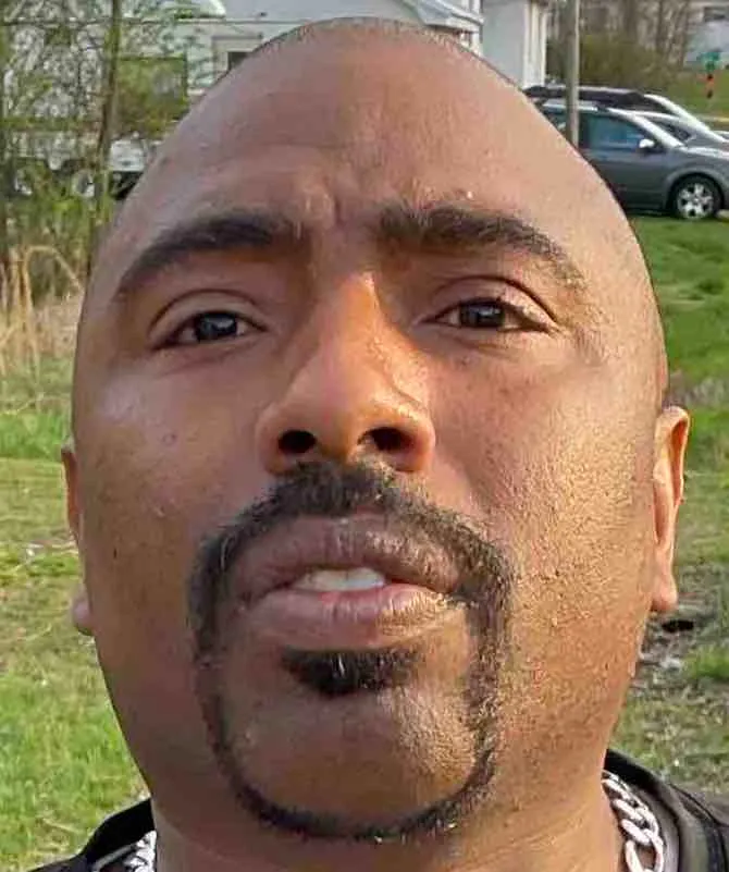 Registry photo of Andre R. Tharpe