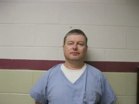 Registry photo of Douglas Keith Bear