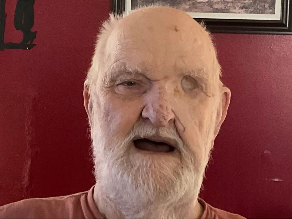 Registry photo of Junior Lenro Smothers