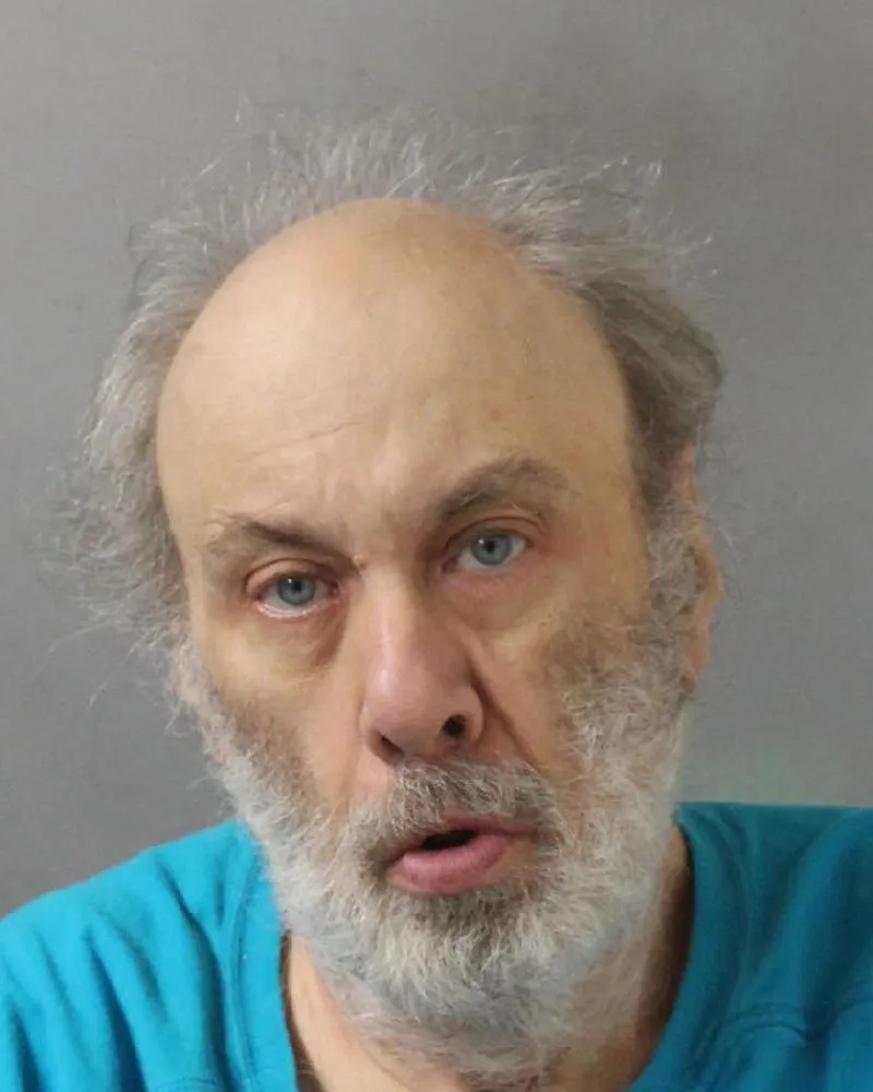 Registry photo of Wayne Edward Roberts