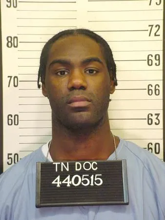 Registry photo of Deshaun Jantuan Lewis