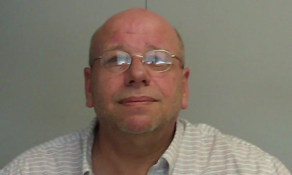 Registry photo of David L Raddatz