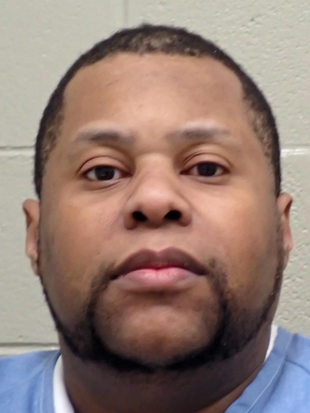 Registry photo of Rocky Montrell Holder