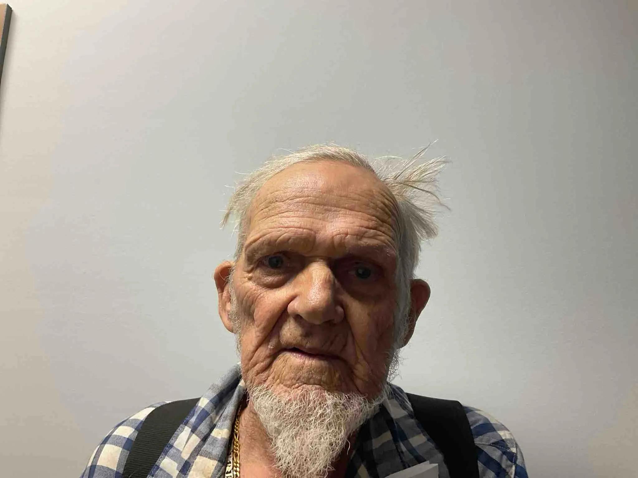 Registry photo of Jimmy Hugh Akins