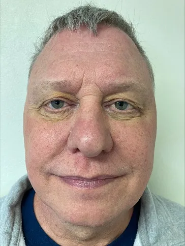 Registry photo of Robert Newton Saunders