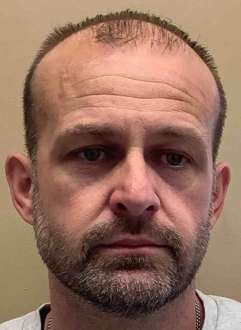 Registry photo of Brian Anthony Holt