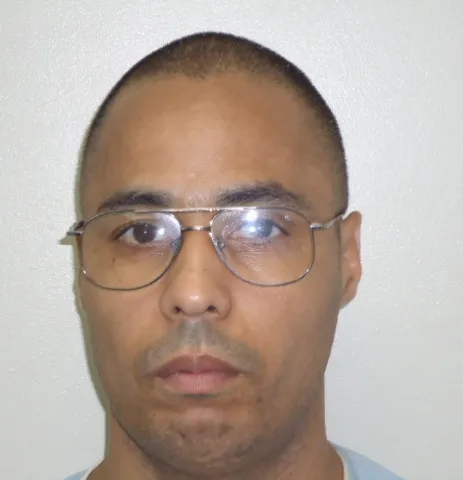 Registry photo of Victor Manuel Miller