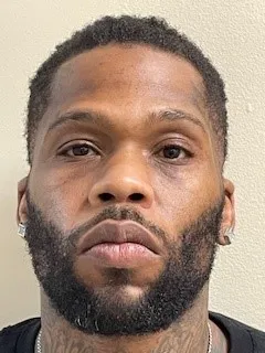 Registry photo of Lorenzo Devon Sawyers