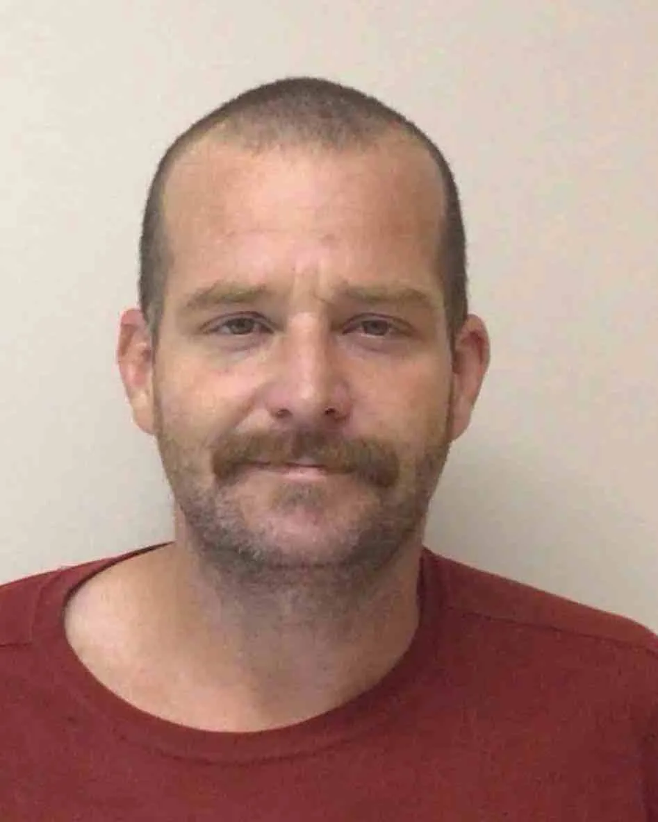 Registry photo of Charles Ray Leek