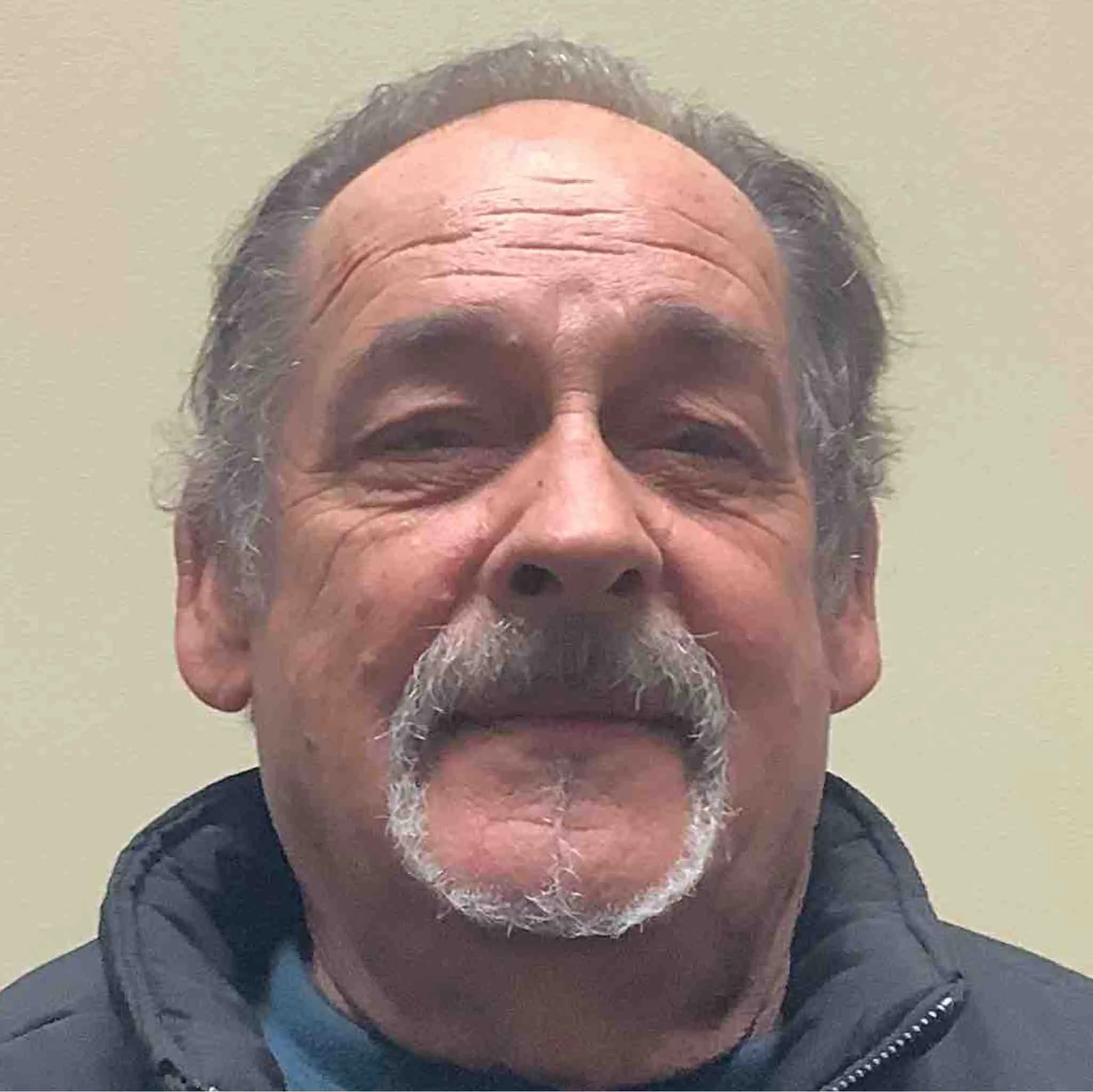 Registry photo of Thomes Edward Campbell