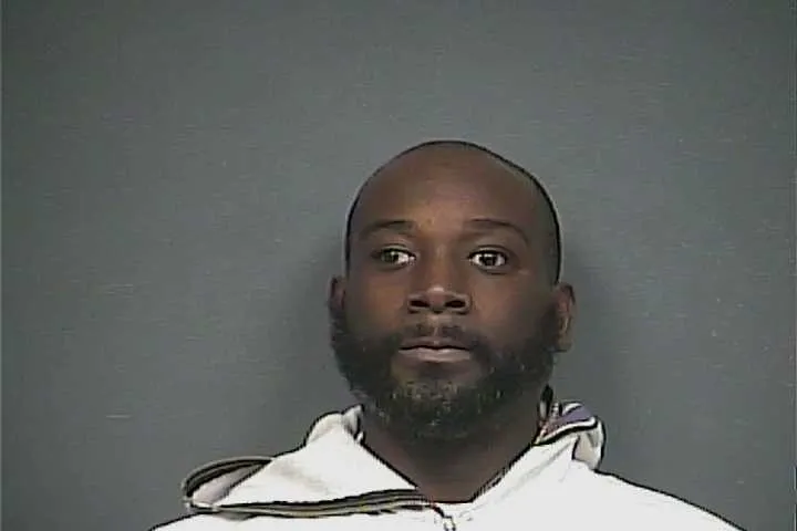 Registry photo of Javon Bryant