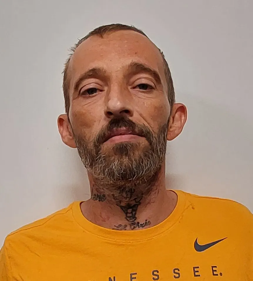 Registry photo of Christopher Eric Gray