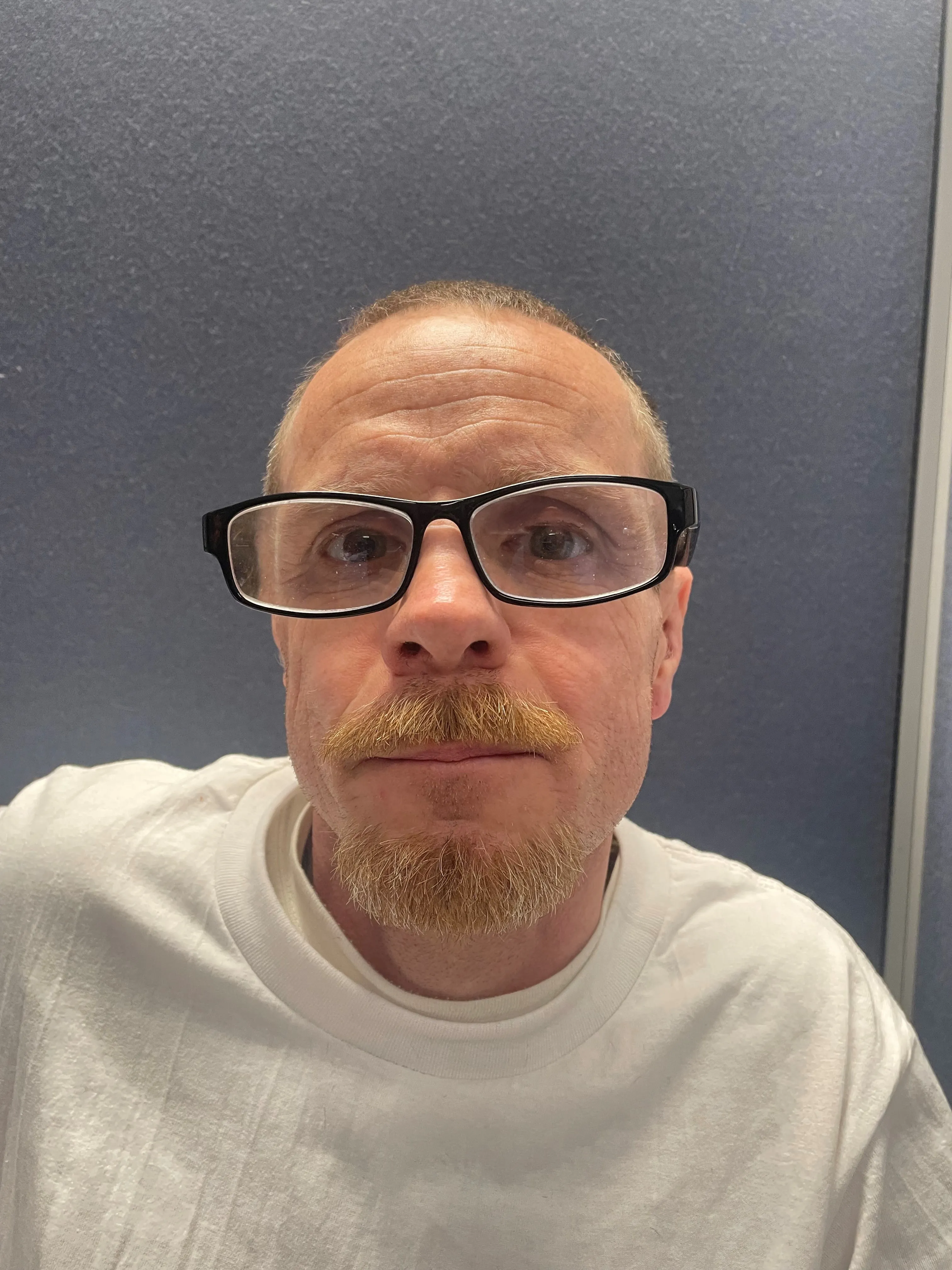 Registry photo of James Robert Watson