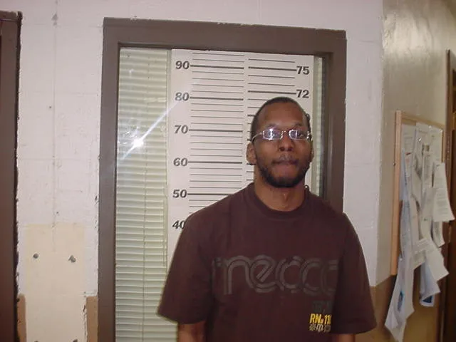 Registry photo of Jason Seymour