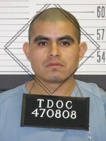 Registry photo of Roberto Miguel Reynoso