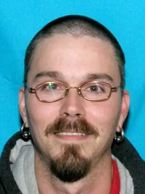 Registry photo of Dustin Ray Mask