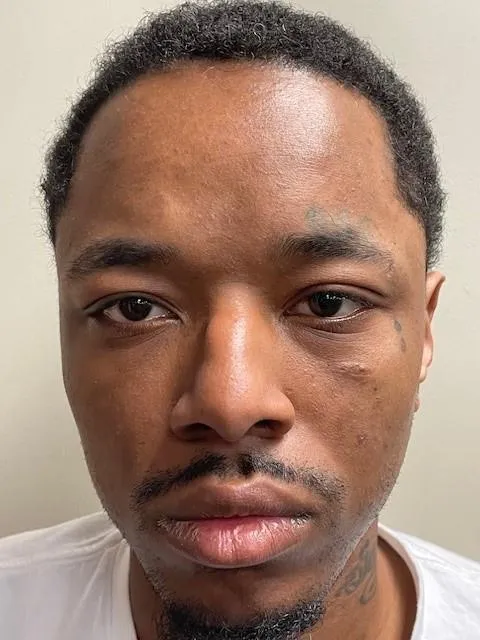 Registry photo of Kevinee Marquise Brown