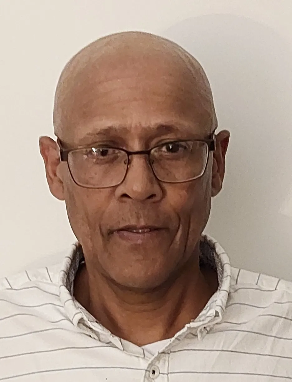 Registry photo of Peter Romero Lomax