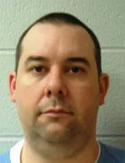 Registry photo of Stevie Dale Robertson