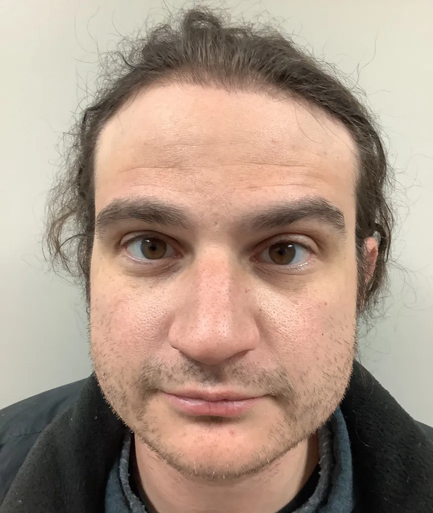 Registry photo of Robert Thomas McLeod