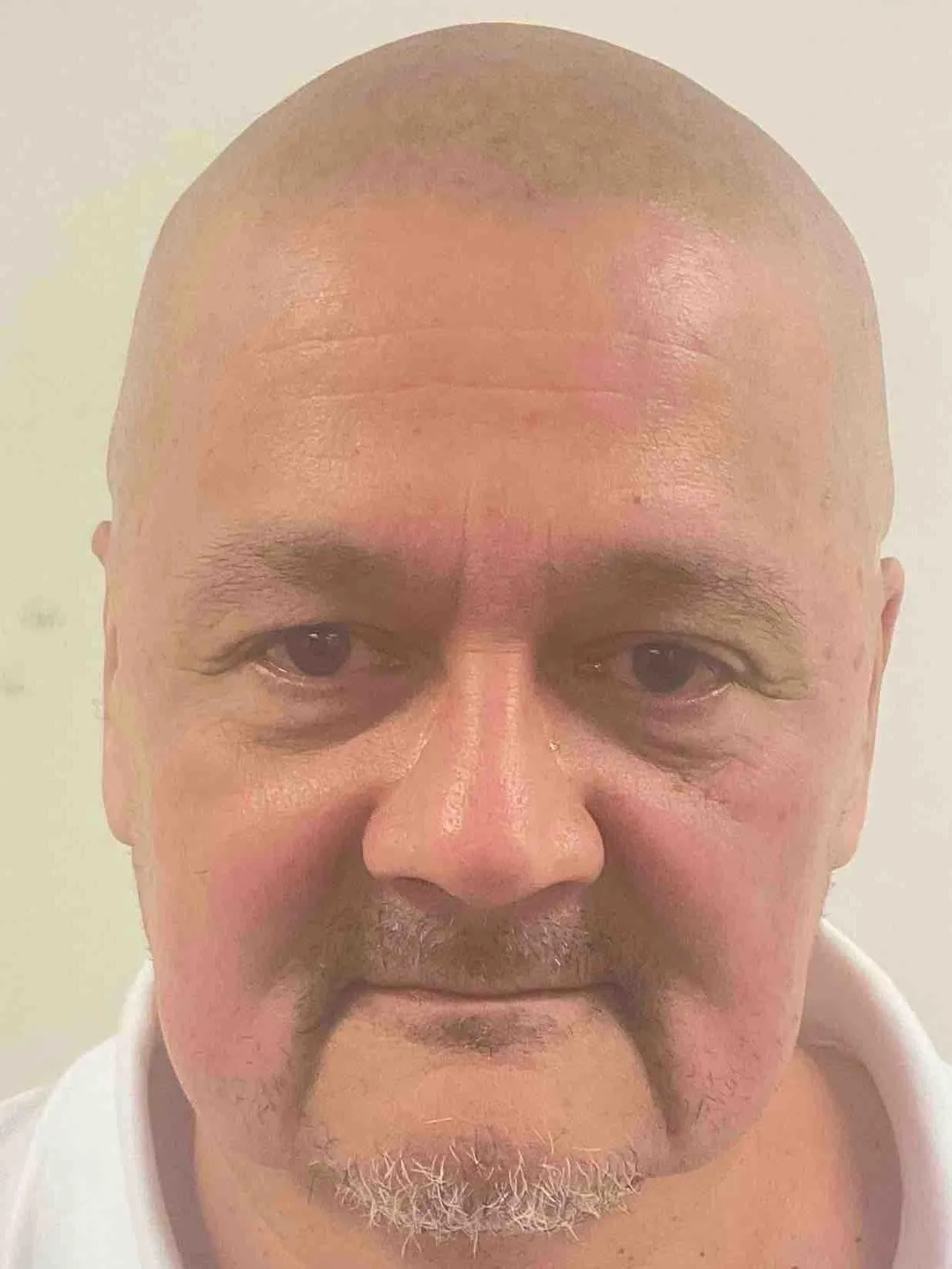 Registry photo of Clarence Robert Valentine