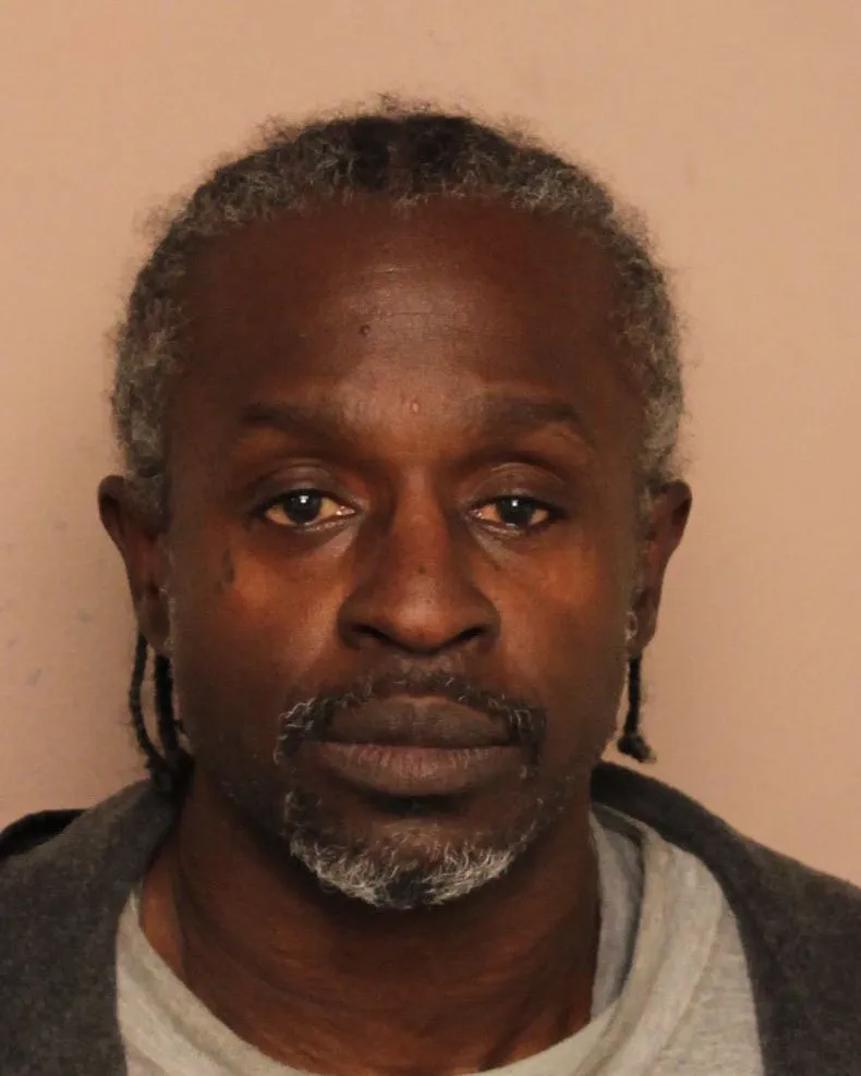 Registry photo of Carlos Bradford