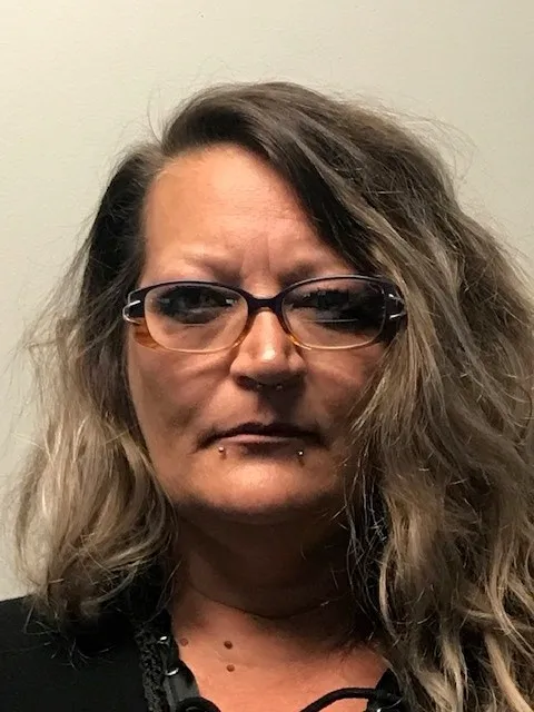 Registry photo of Laura Lee Salazar