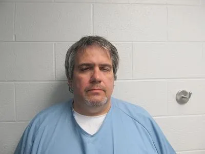 Registry photo of Douglas Matthew Royster