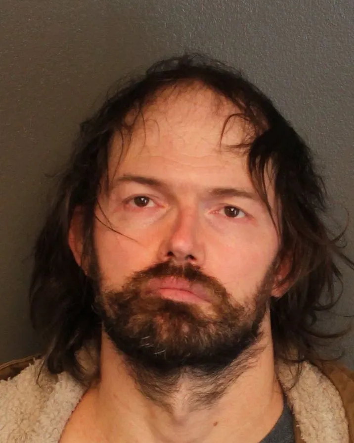 Registry photo of Earl Warren Arnold