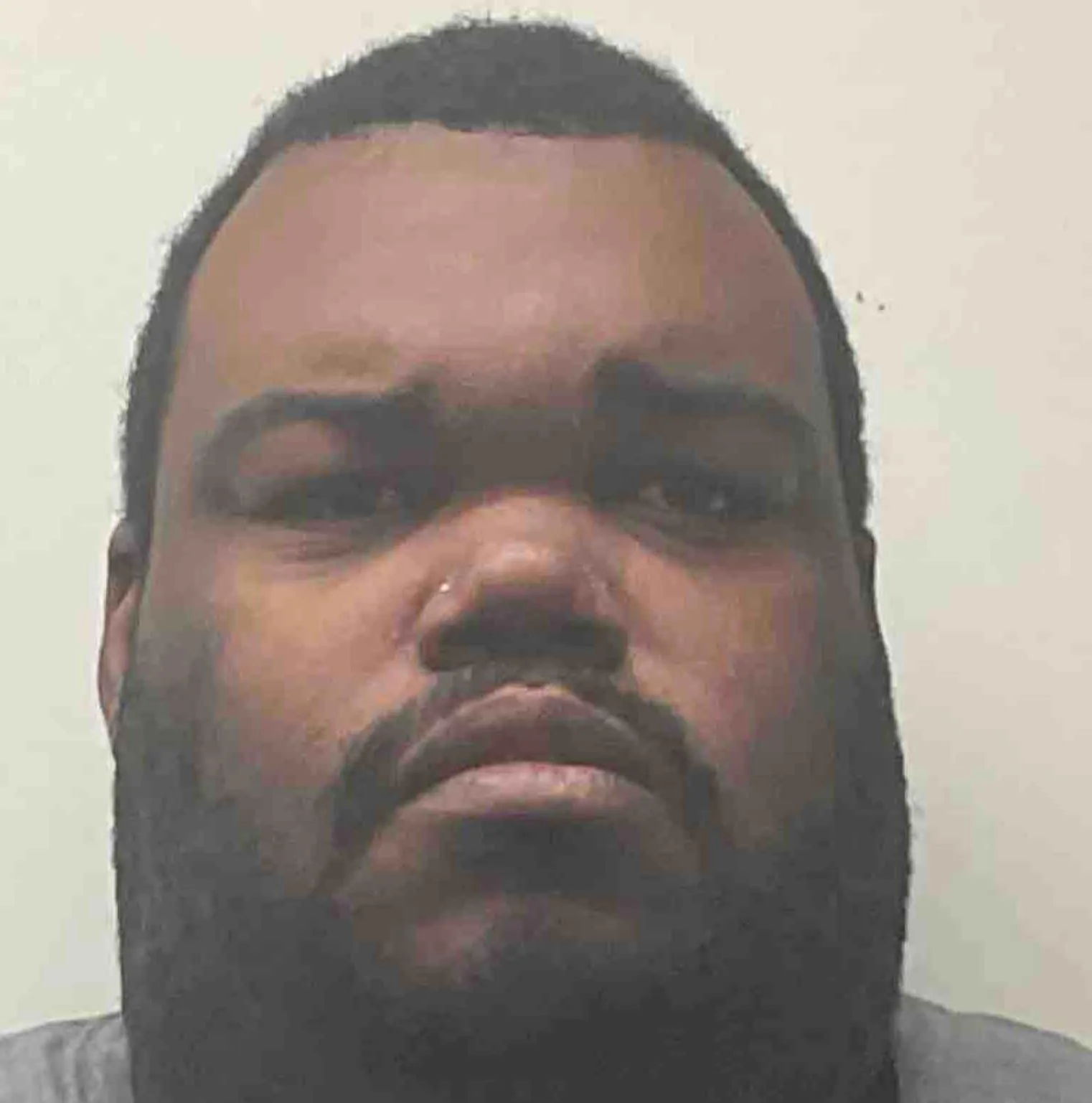 Registry photo of Robert Rontrevrick Gill