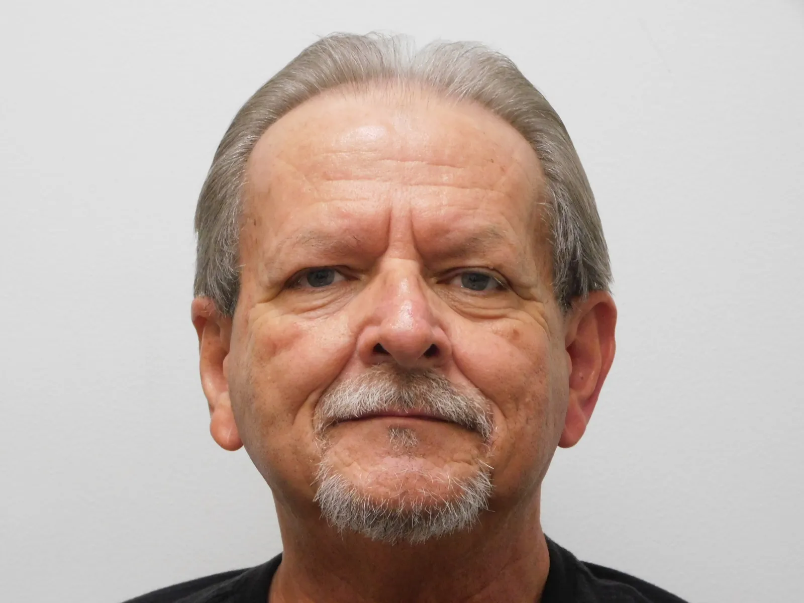 Registry photo of Eddie Earl Sikes