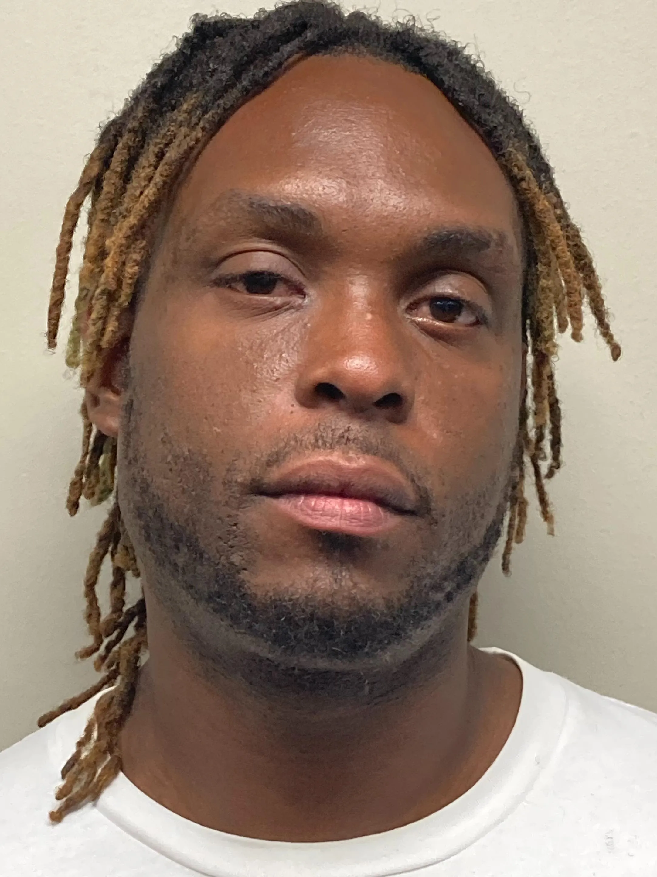 Registry photo of Levon Vernell Hill