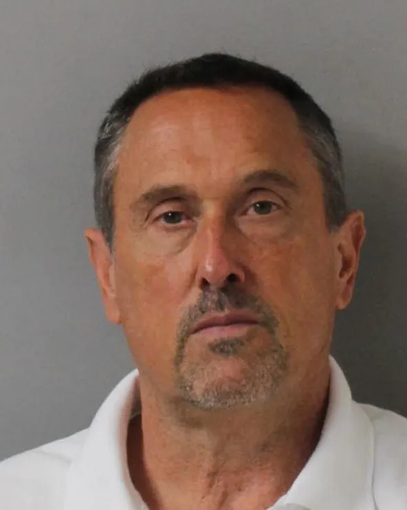 Registry photo of Douglas Smith Holcomb