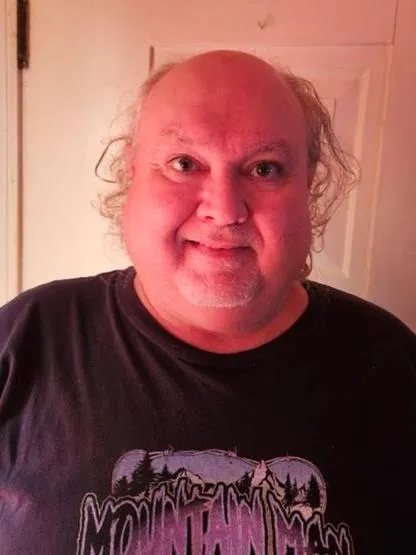 Registry photo of Charles Louis Maxey