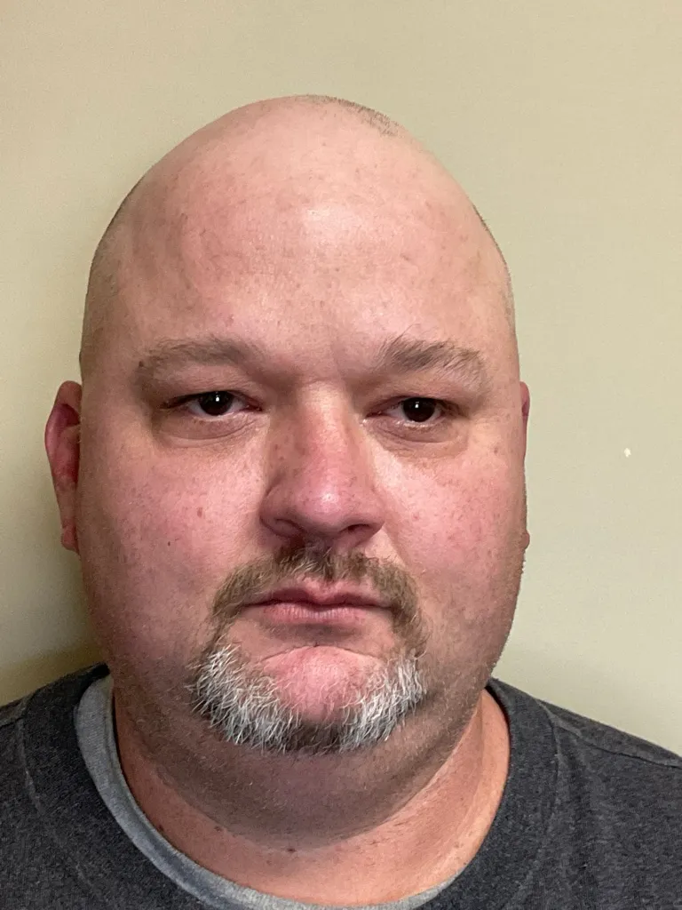 Registry photo of Raymond John Elliott