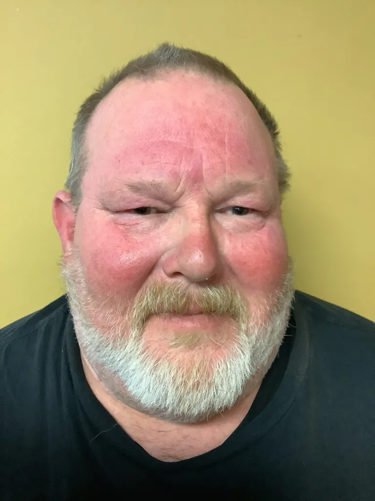 Registry photo of Earl Wayne Hunt