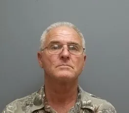 Registry photo of Victor L. Moeller